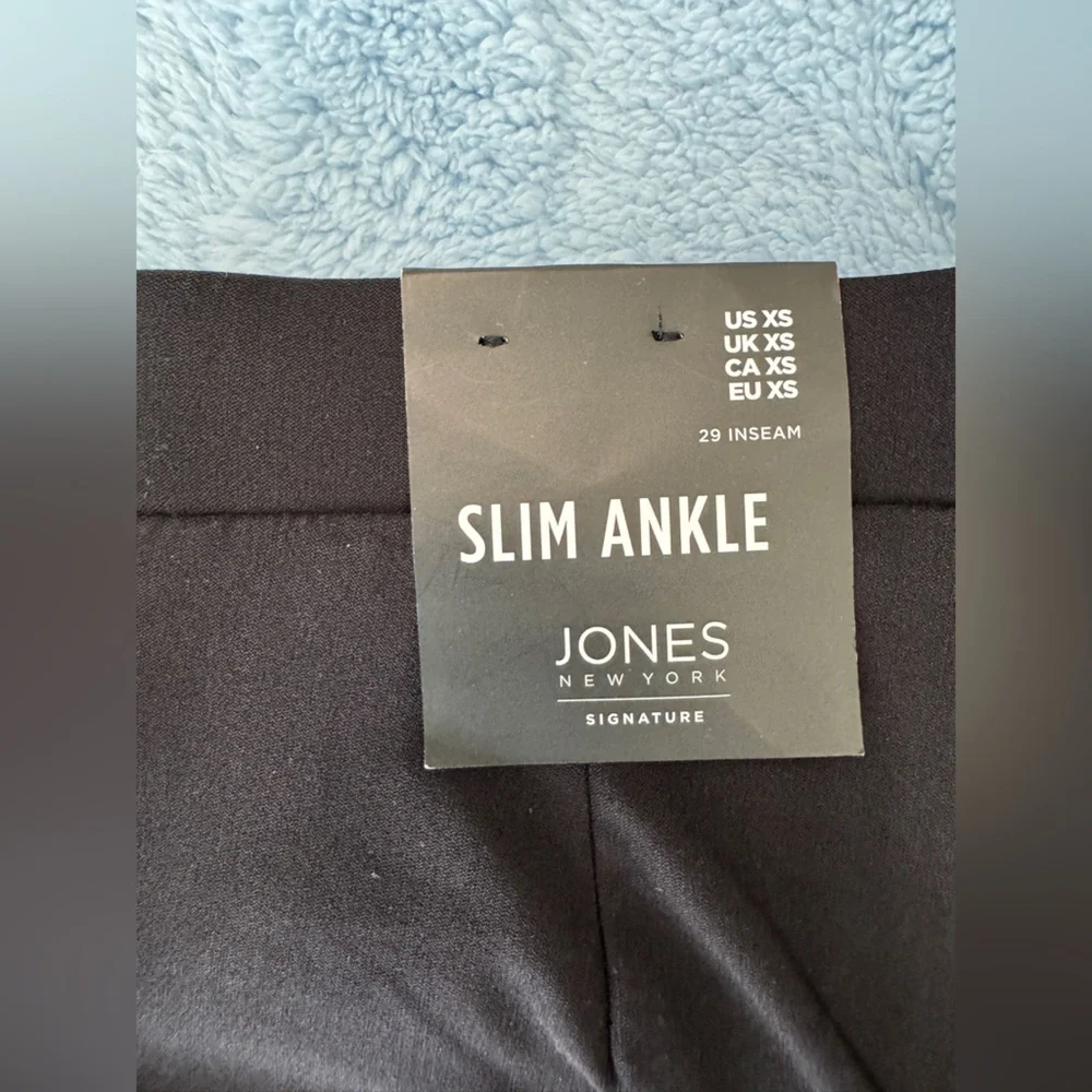 NWT Jones New York Women's Black Slim Ankle Pull On Pants Size XS 29 Inseam - Picture 13 of 16